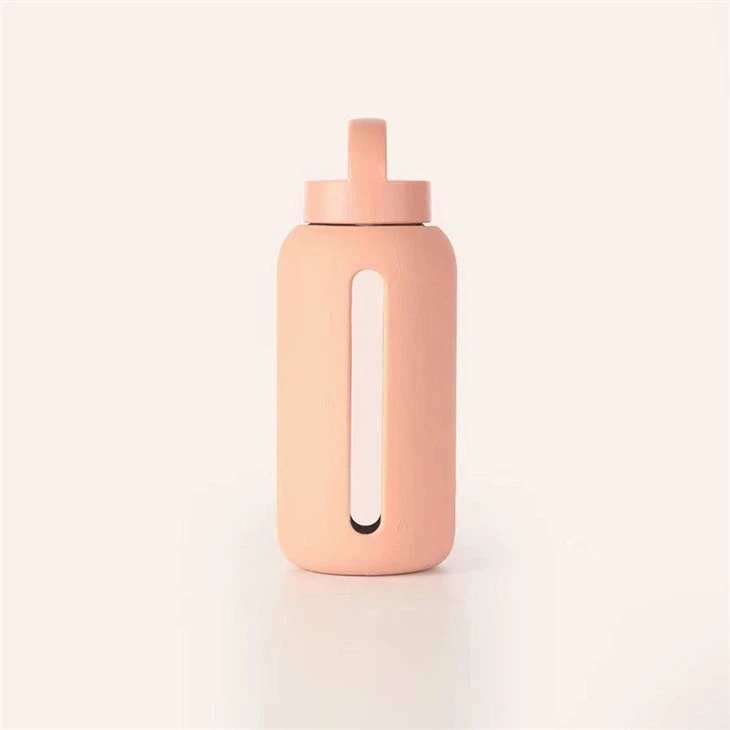 China modern fashion day water bottle factory